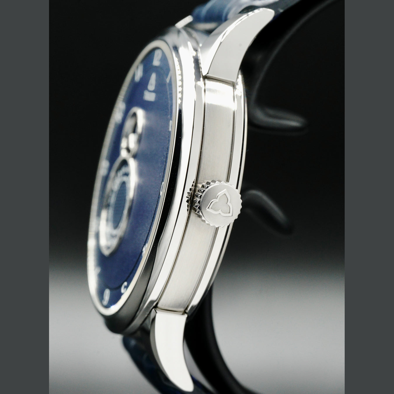 Trilobe Nuit Fantastique Grained Blue Steel NF01BG