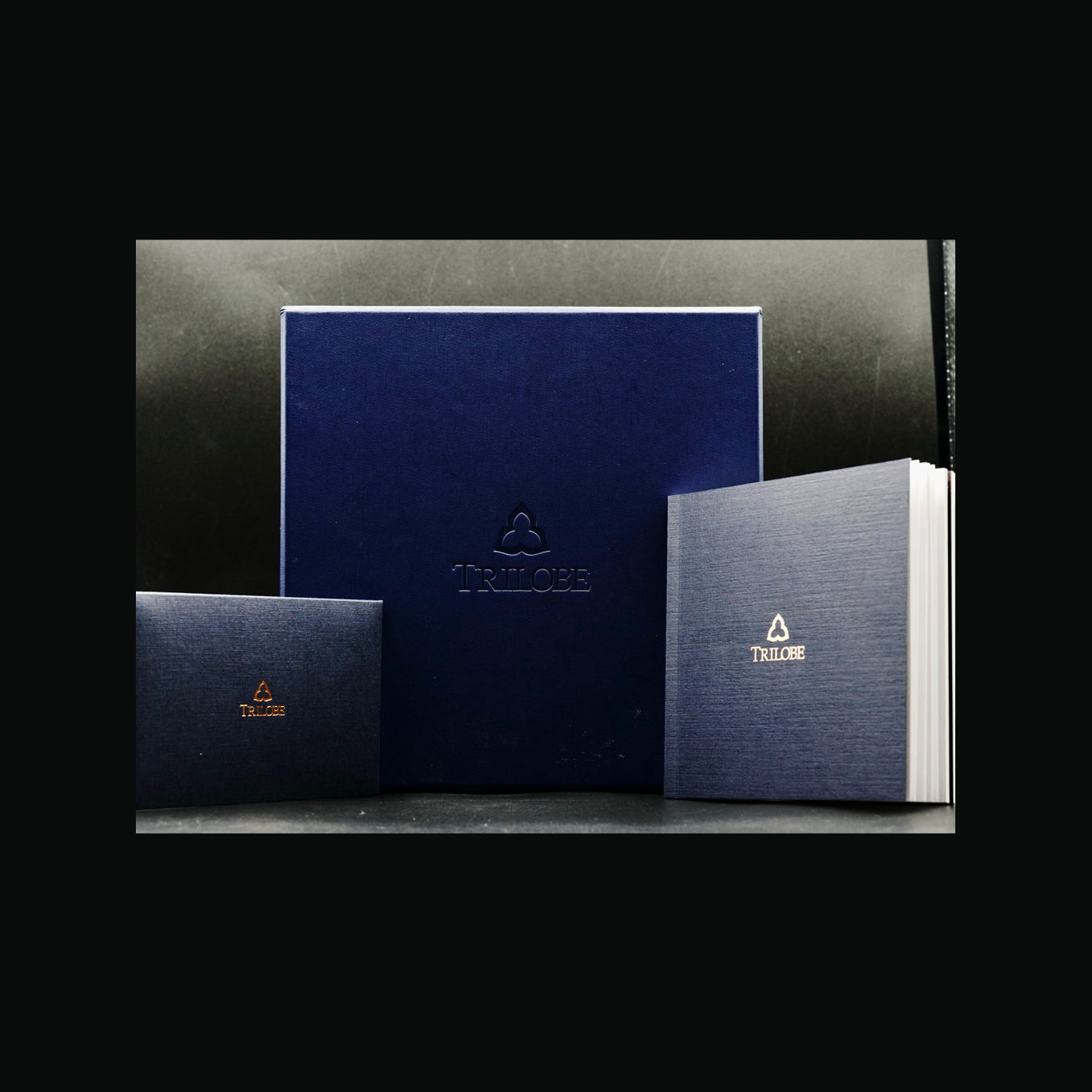 Trilobe Nuit Fantastique Grained Blue Steel NF01BG