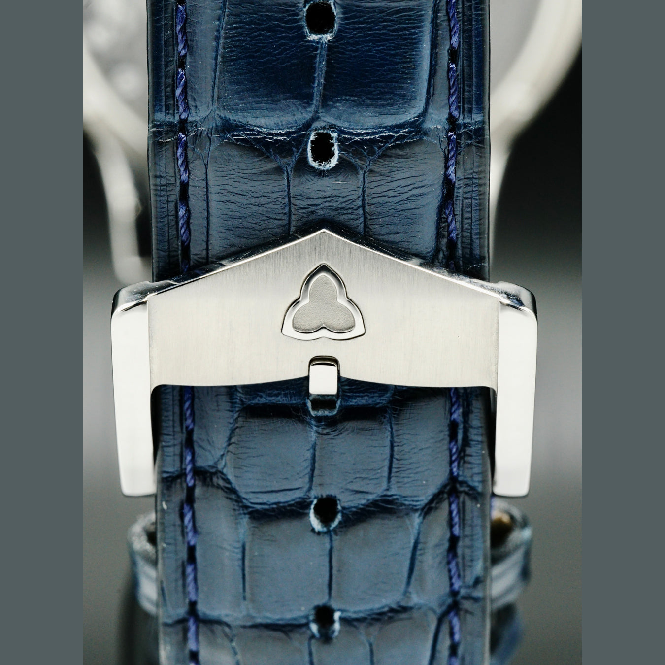 Trilobe Nuit Fantastique Grained Blue Steel NF01BG