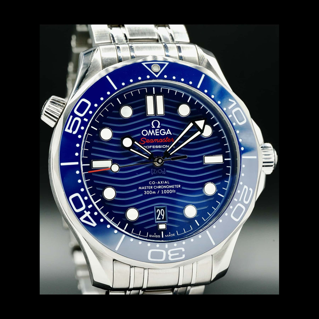 Omega Seamaster Diver 300M Co-Axial Master Chronometer on Bracelet 210.30.42.20.03.001