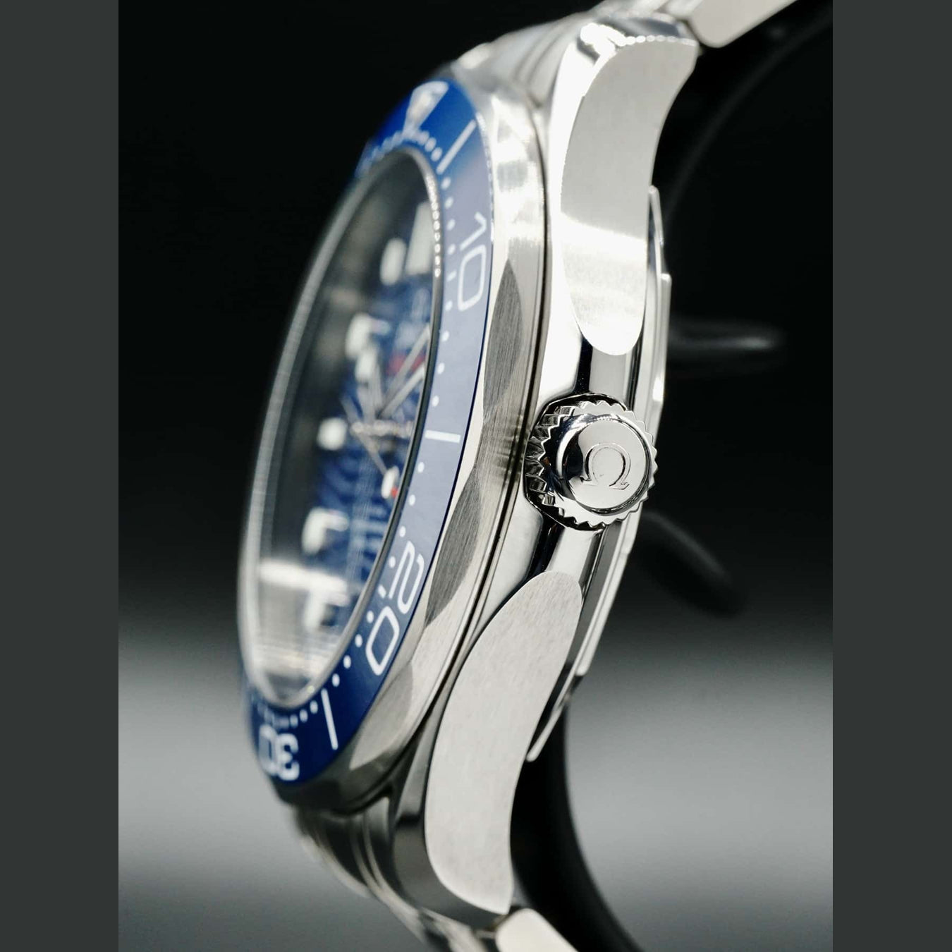 Omega Seamaster Diver 300M Co-Axial Master Chronometer on Bracelet 210.30.42.20.03.001