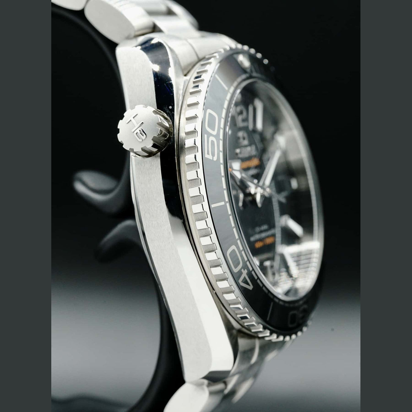 Omega Seamaster Planet Ocean 39.5mm 215.30.40.20.01.001