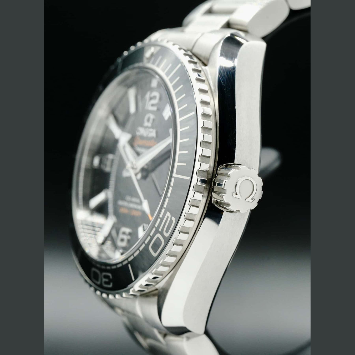 Omega Seamaster Planet Ocean 39.5mm 215.30.40.20.01.001