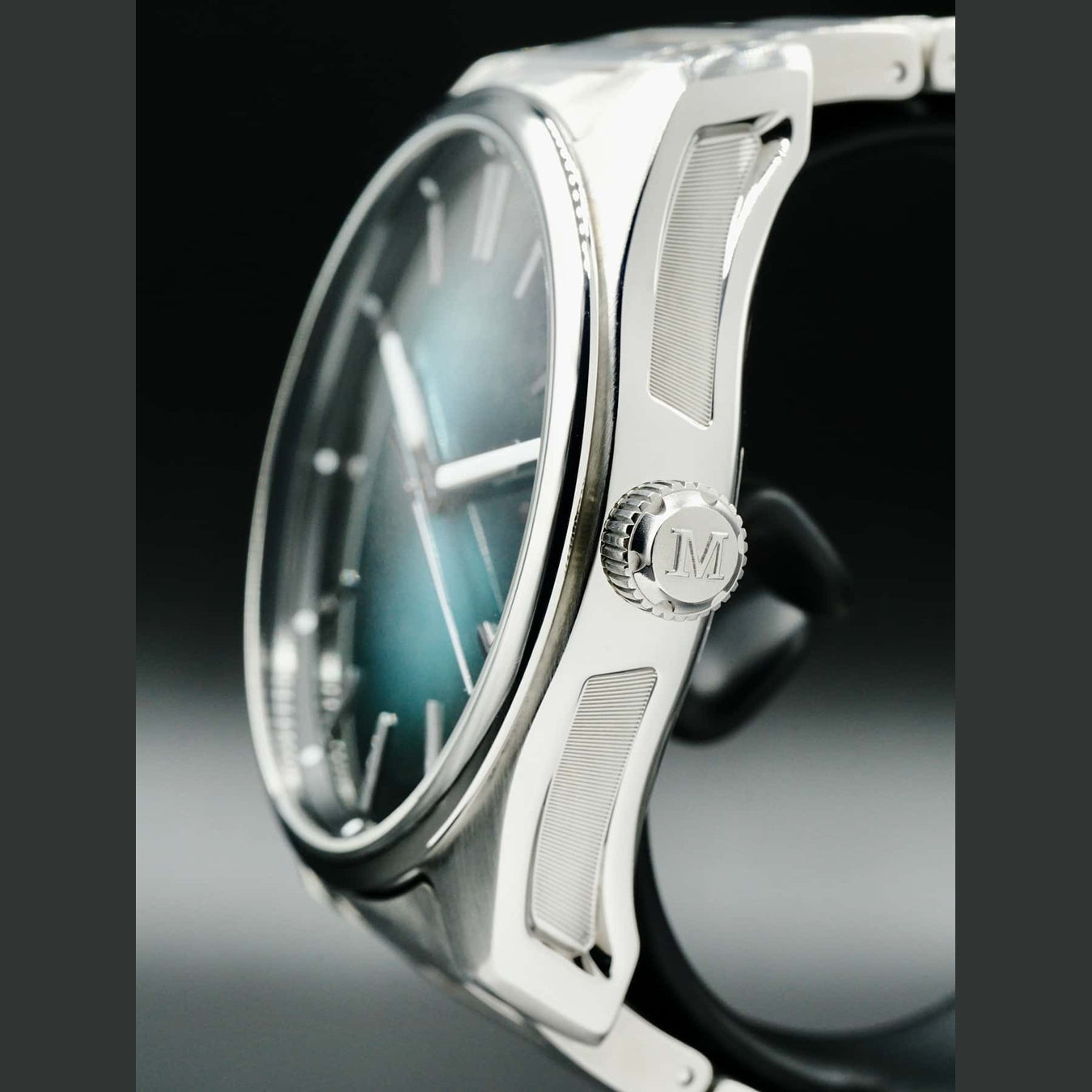 H. Moser & Cie. Pioneer Centre Seconds Mega Cool 3200-1214