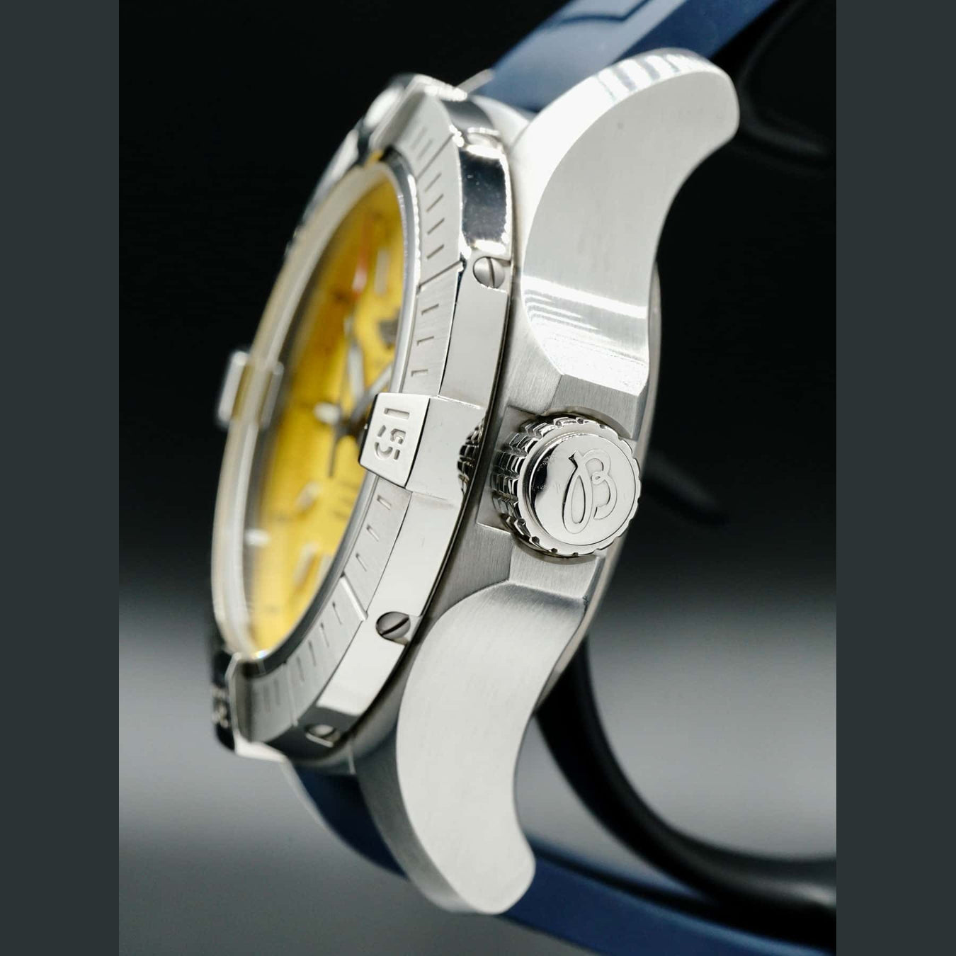 Breitling Avenger Automatic 45 Seawolf A17319