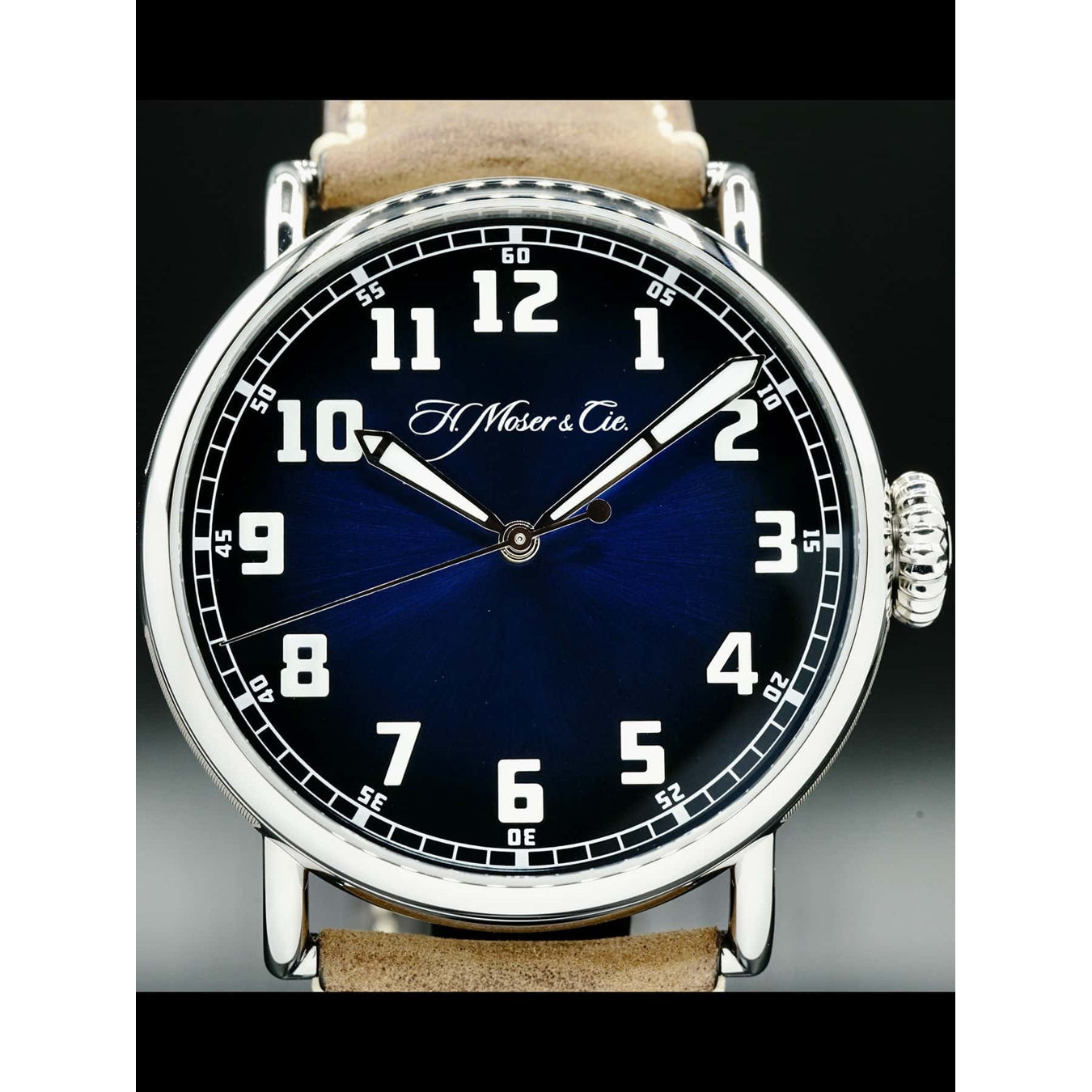 H. Moser & Cie. Heritage Centre Seconds Funky Blue 8200-1201