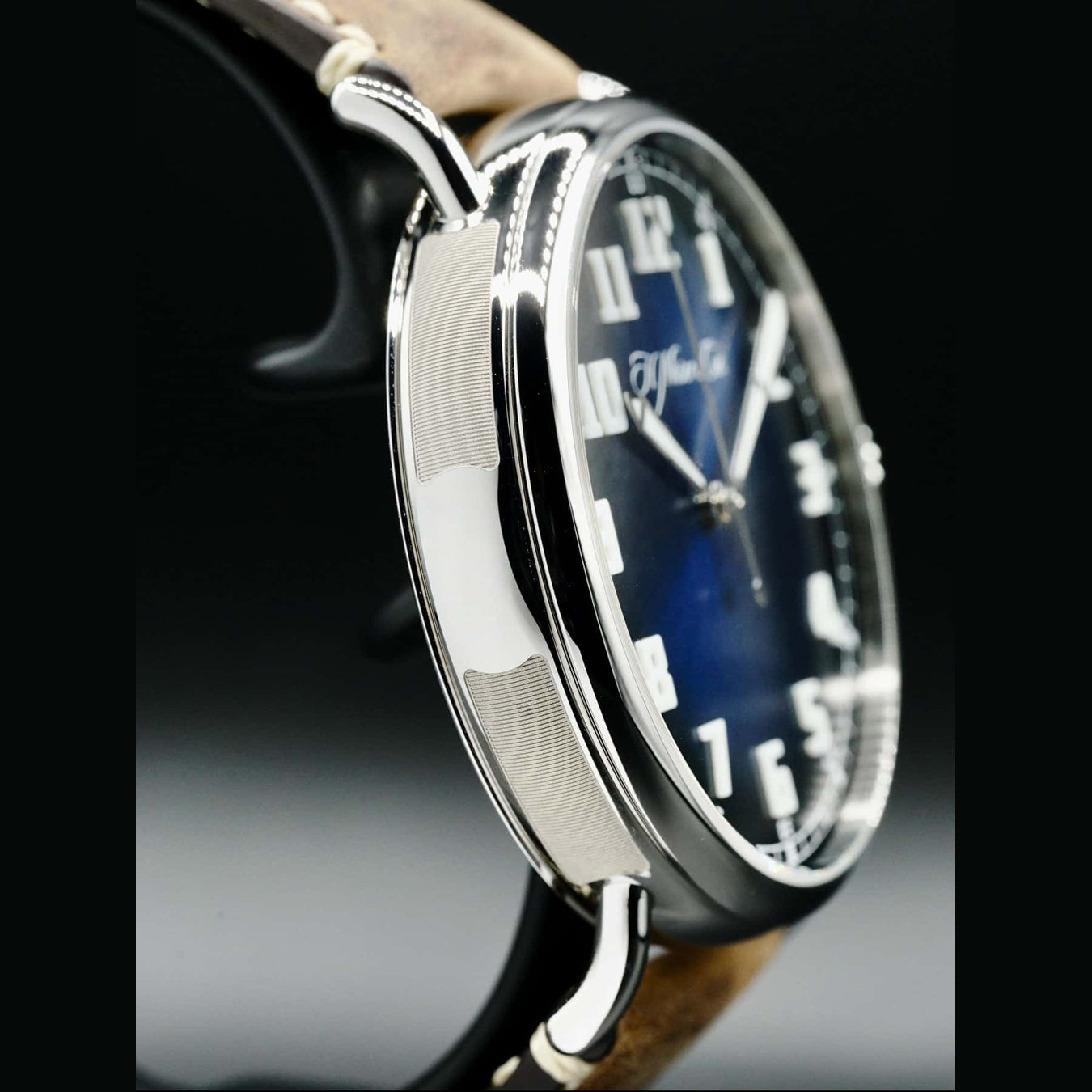 H. Moser & Cie. Heritage Centre Seconds Funky Blue 8200-1201