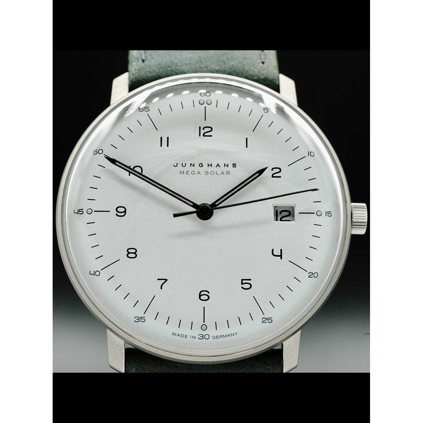 Junghans Max Bill Mega Solar 059/2023.04