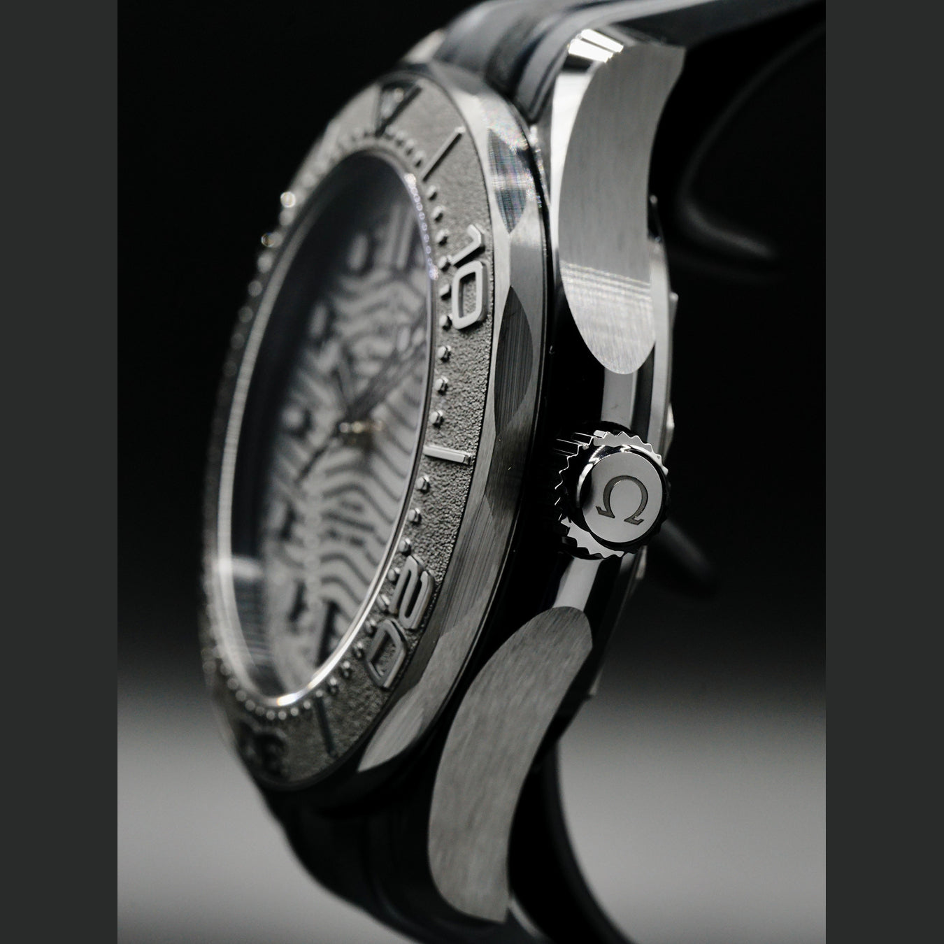 Omega Seamaster Diver 300 Black Ceramic Black Dial 210.92.44.20.01.003