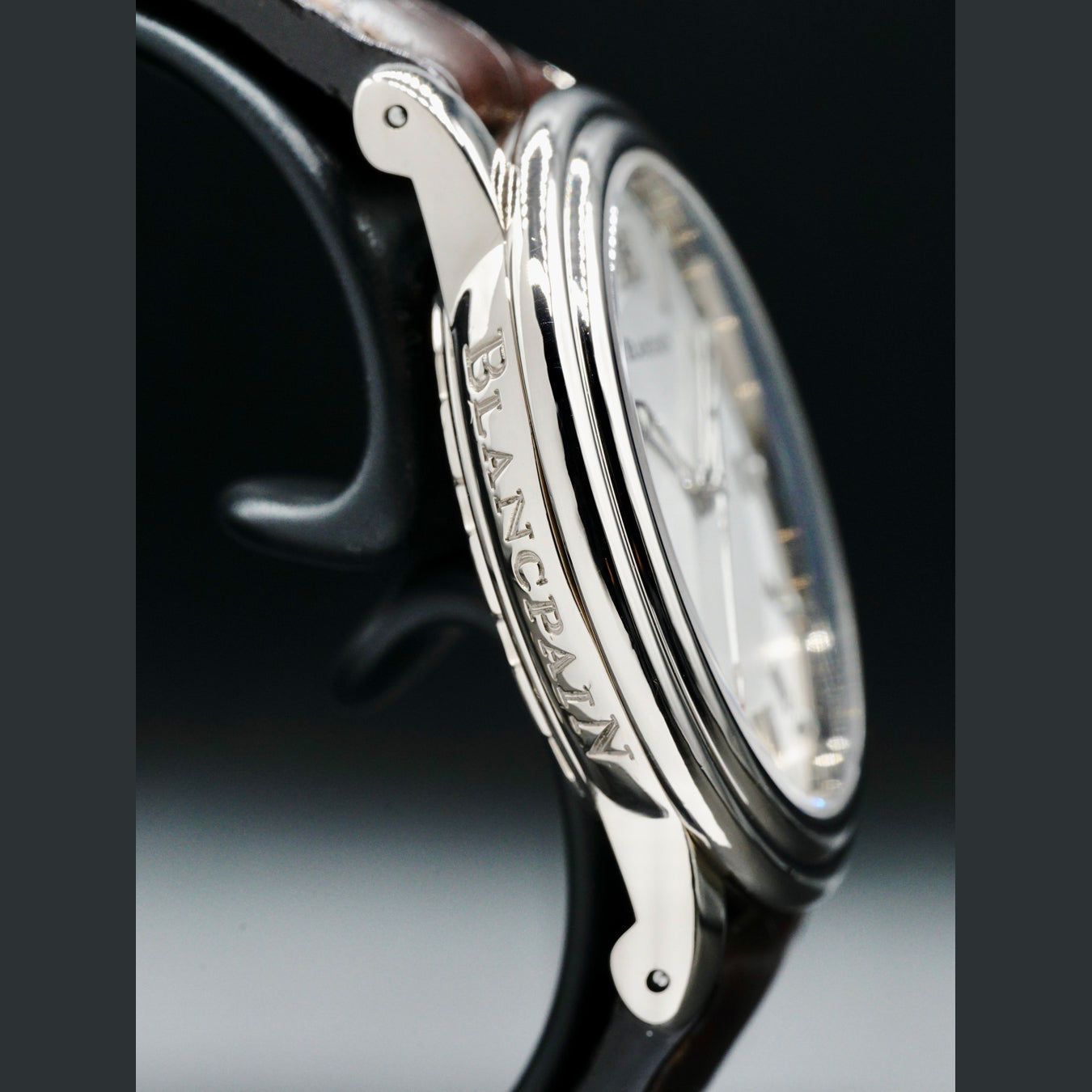 Blancpain Leman Ultra-Slim on Strap 2100 1127 53