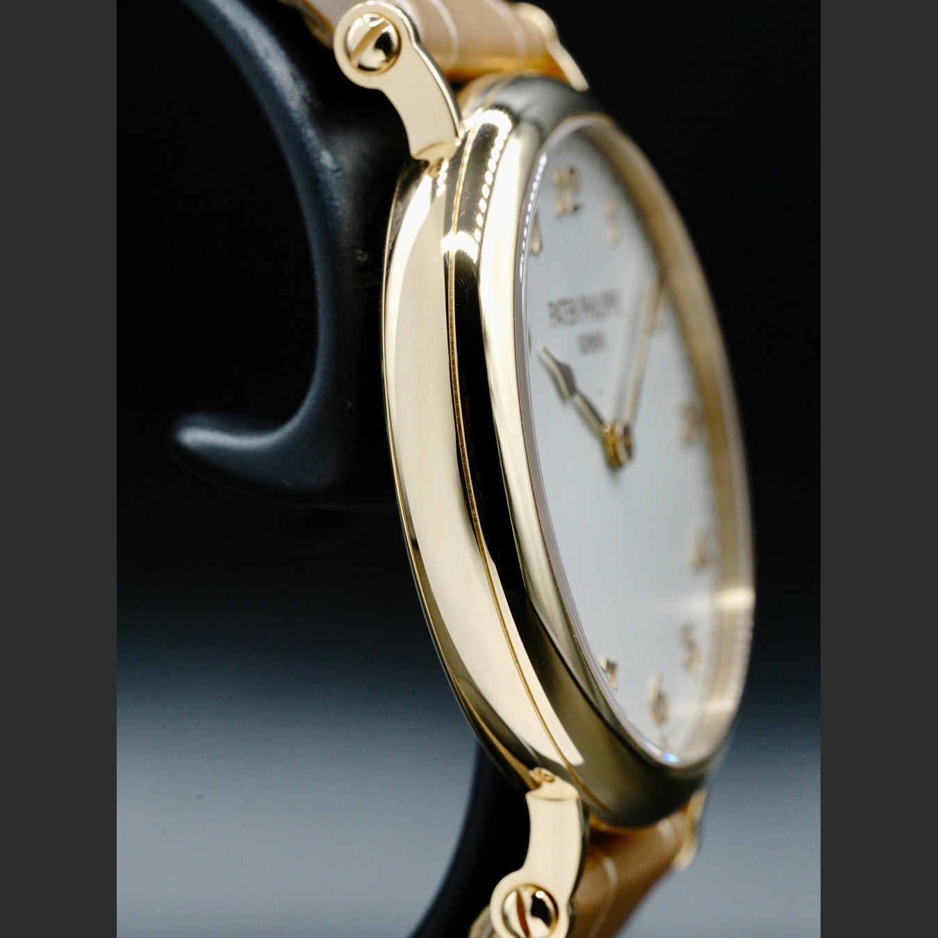 Patek Philippe 7200R-001 Calatrava