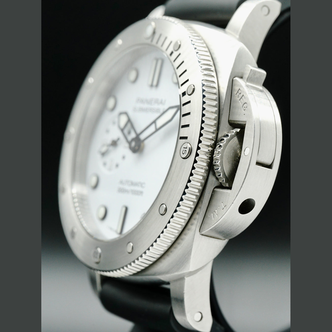 Panerai Submersible Bianco 42mm Stainless Steel PAM01223