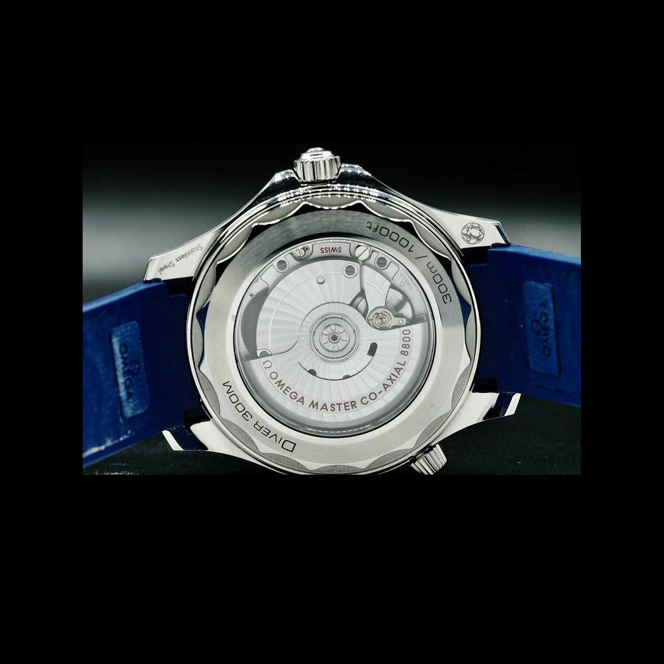 Omega Seamaster Diver 300M Co-Axial Master Chronometer on Rubber Strap 210.32.42.20.03.001