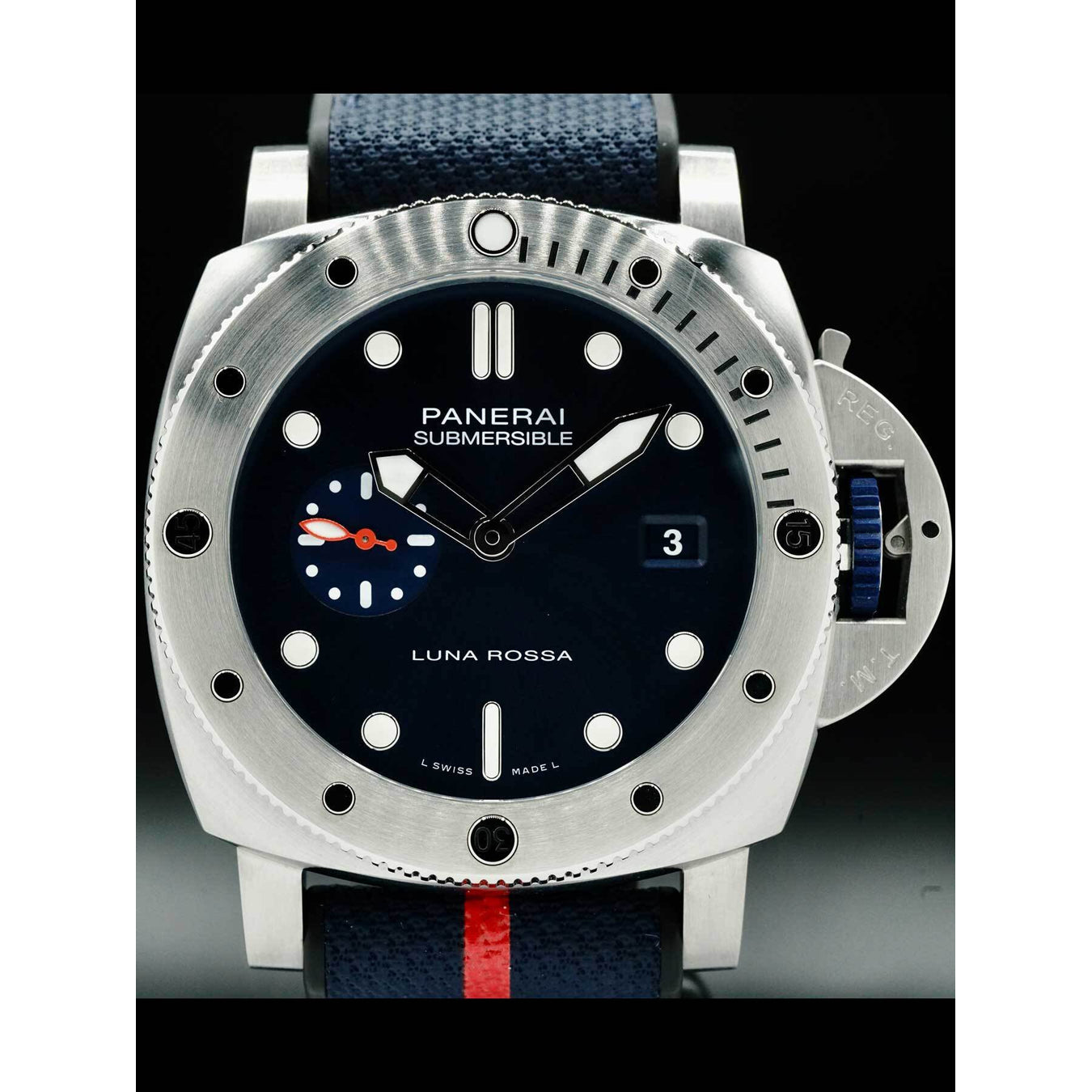 Panerai Submersible QuarantaQuattro Luna Rossa PAM01391