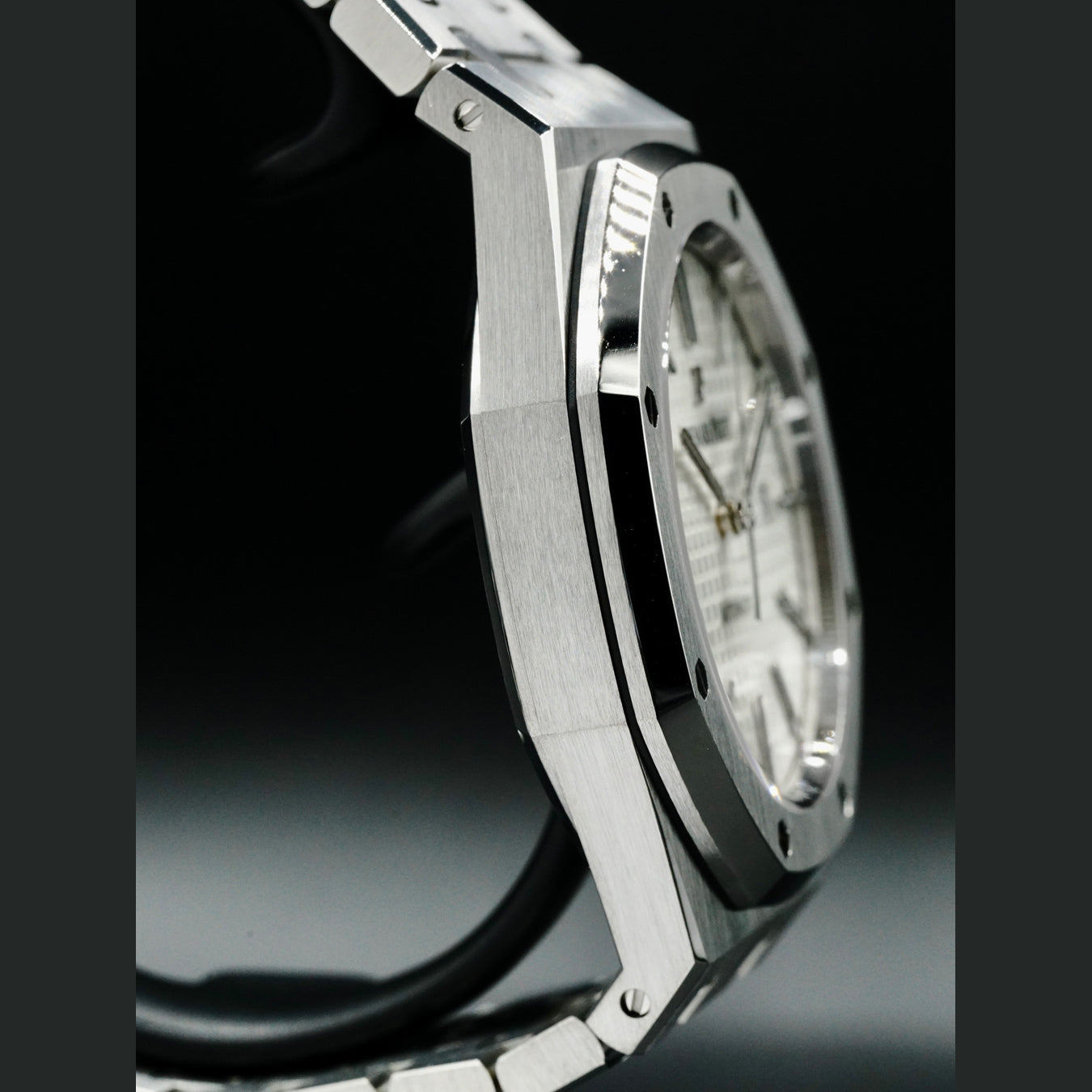 Audemars Piguet Royal Oak 15400ST.OO.1220ST.02