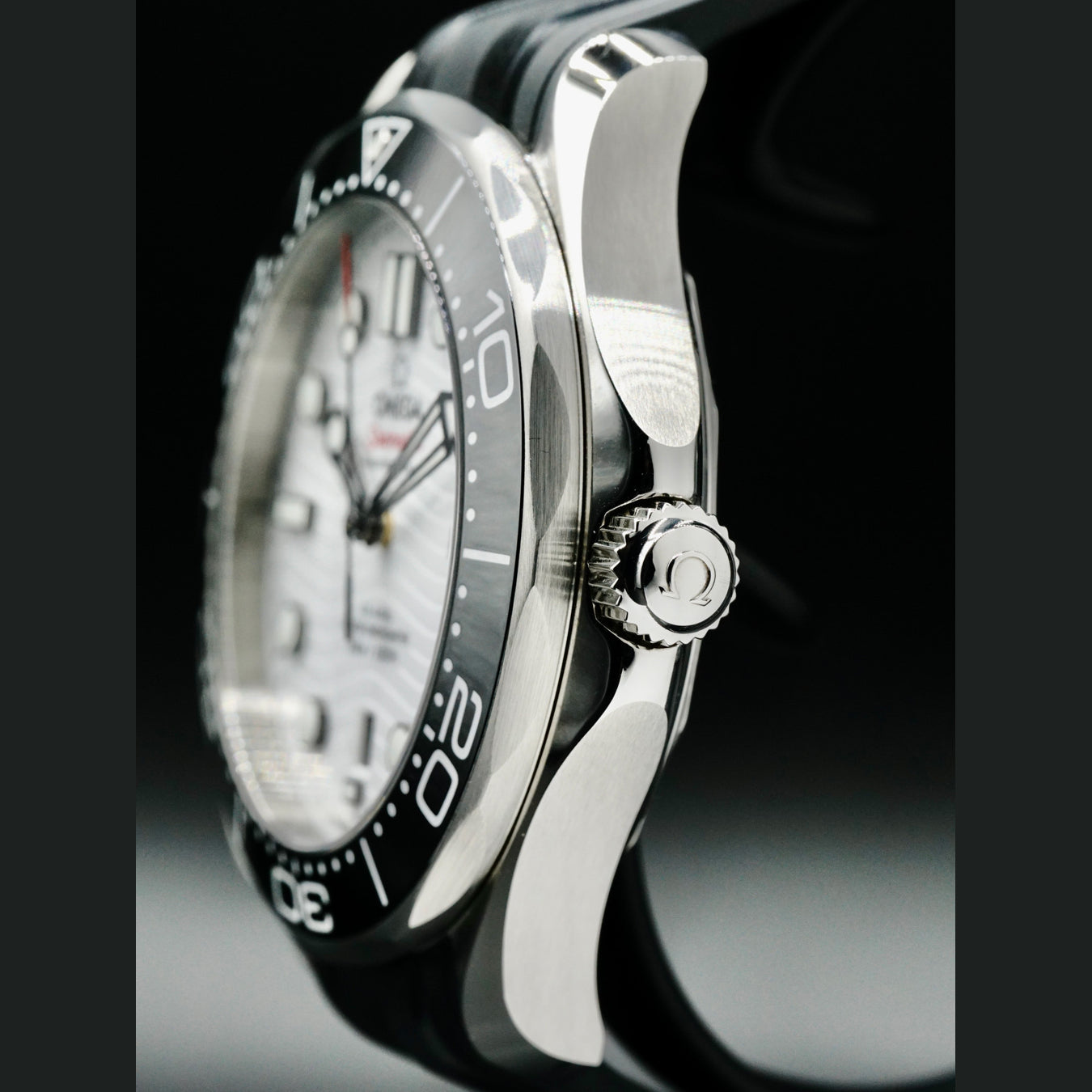 Omega Seamaster Diver 300M 210.32.42.20.04.001