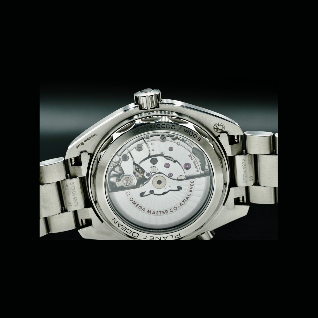 Omega Seamaster Planet Ocean 600M 215.30.44.21.01.002
