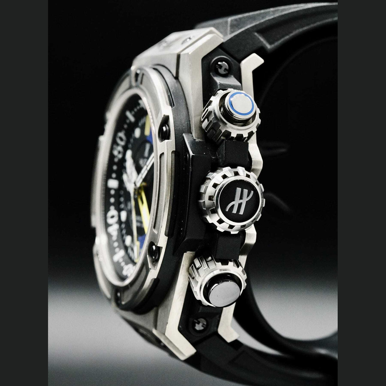 Hublot King Power Oceanographic 1000 Titanium 48mm 732.NX.1127.RX