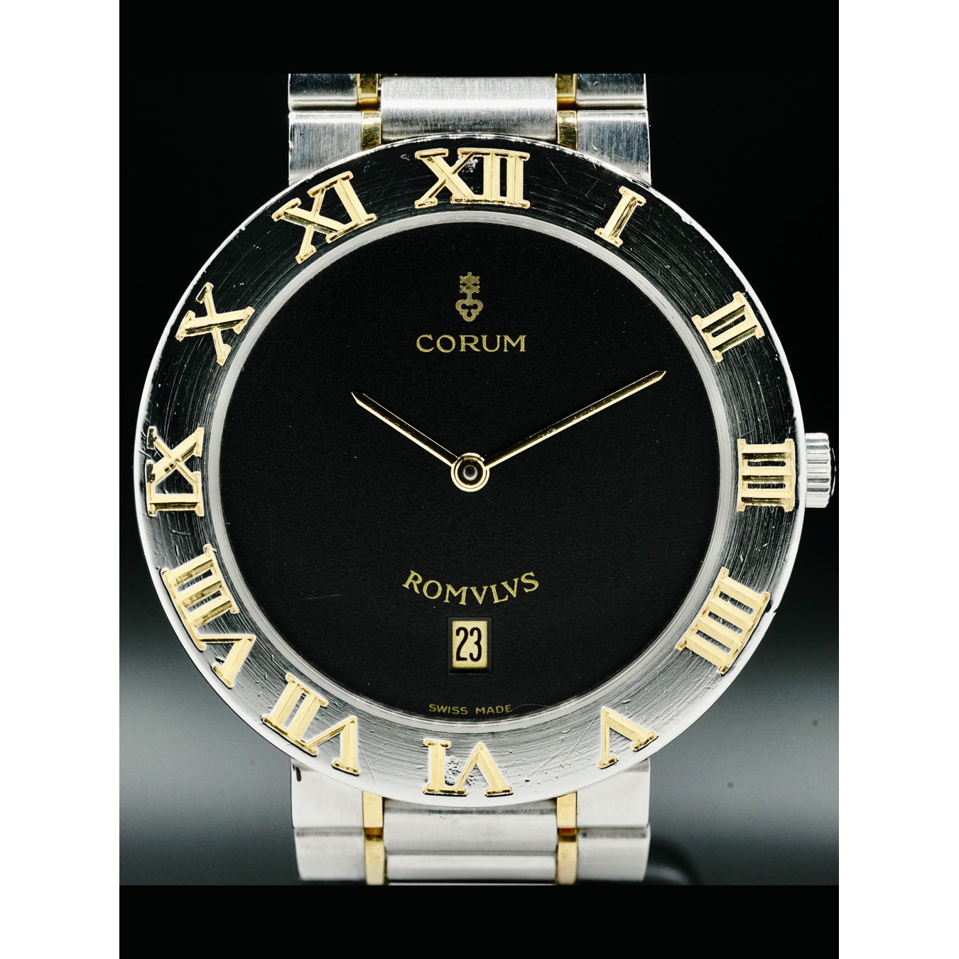 Corum Romvlvs 43.703.21 V400