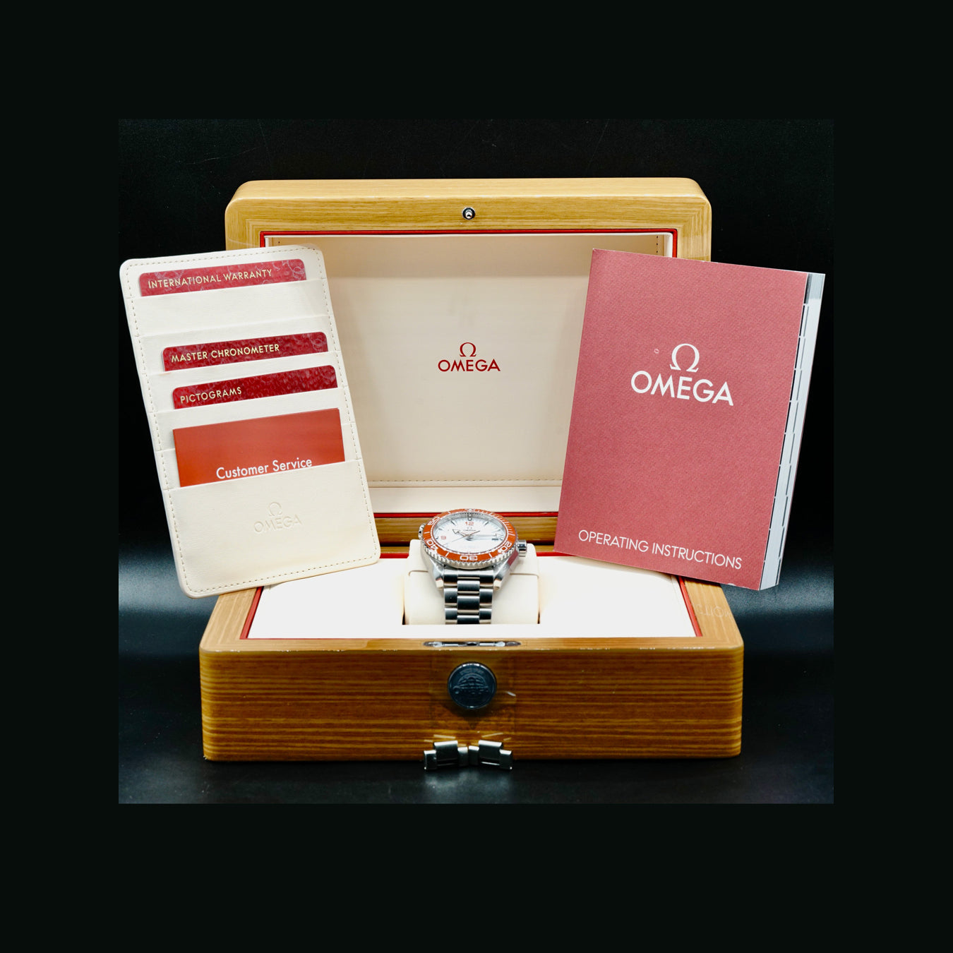 Omega Seamaster Planet Ocean 600M Master Chronometer Orange 215.30.44.21.04.001