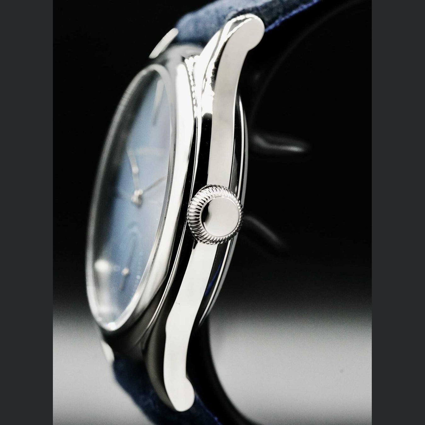 Laurent Ferrier Classic Origin Blue LCF036.TI.CG.1