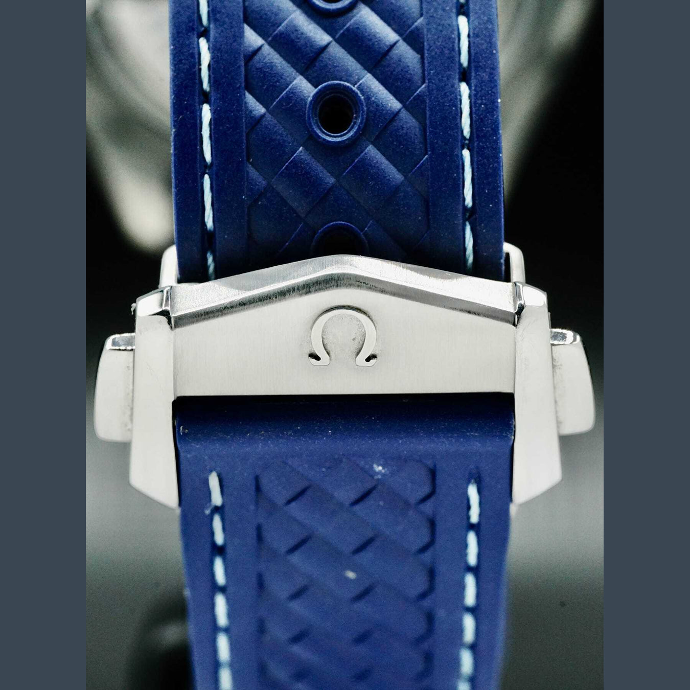 Omega Seamaster Aqua Terra 150m GMT World Timer 43mm 220.12.43.22.03.001