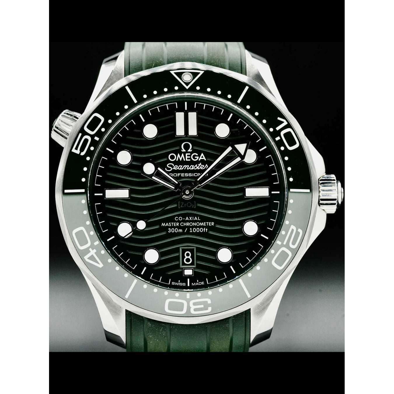 Omega Seamaster Diver 300M Green Dial on Bracelet 210.30.42.20.10.001