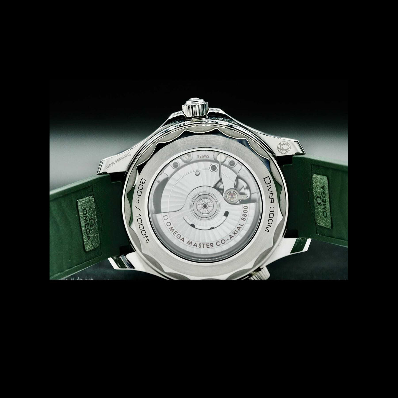 Omega Seamaster Diver 300M Green Dial on Bracelet 210.30.42.20.10.001