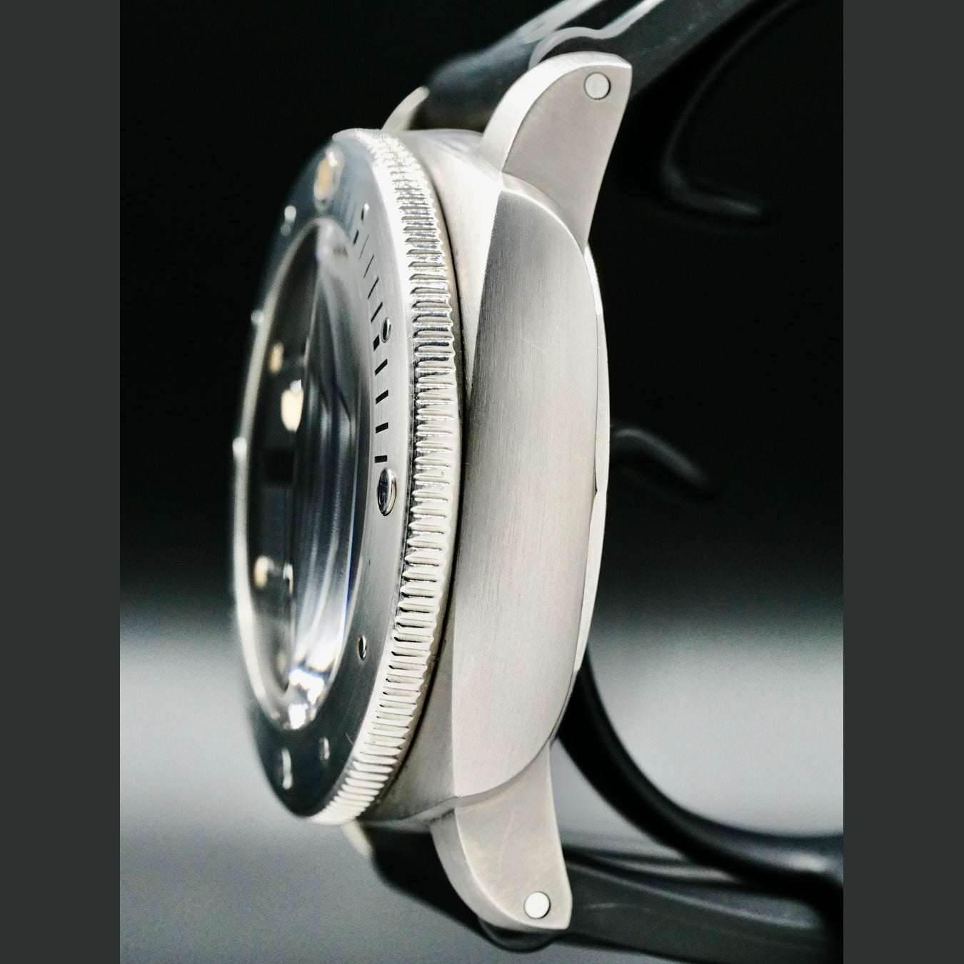 Panerai Submersible Destro Titanium PAM00569