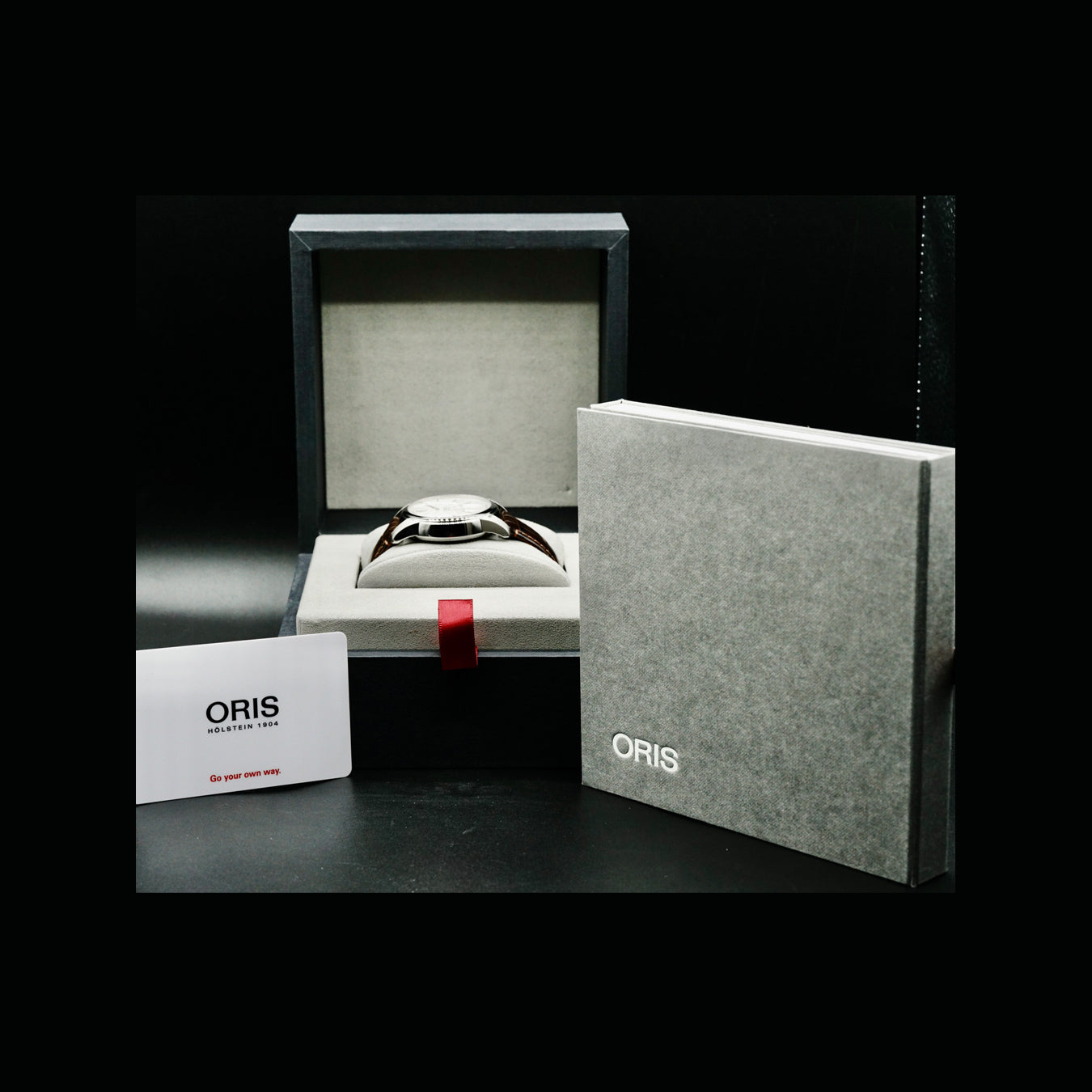 Oris Artelier Jumping Hour 01 917 7702 4051-07 5 21 70FC