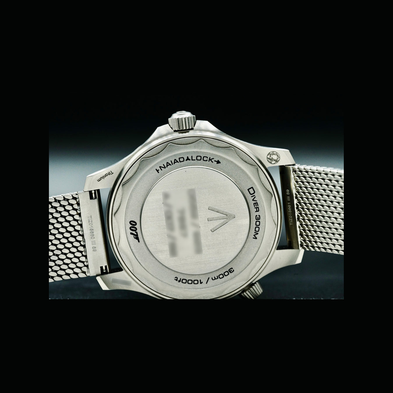 Omega Seamaster Diver 300 007 Edition 210.90.42.20.01.001