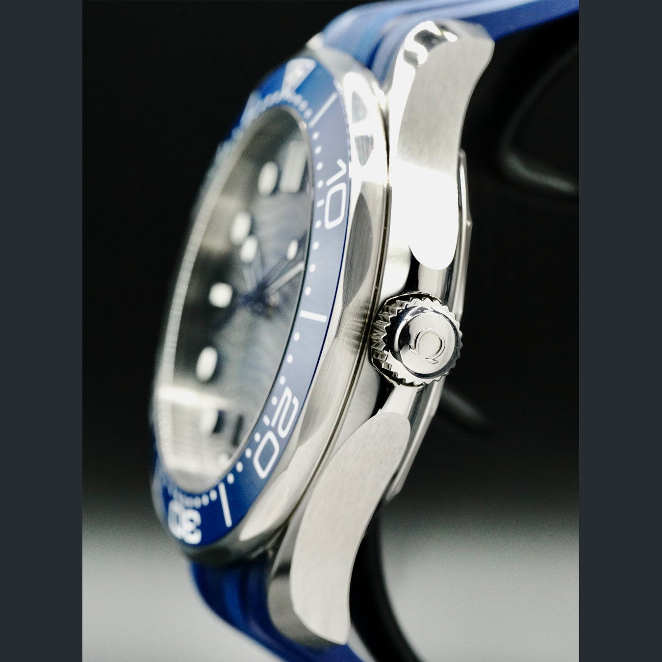 Omega Seamaster Diver 300M Co-Axial Master Chronometer on Strap 210.32.42.20.06.001