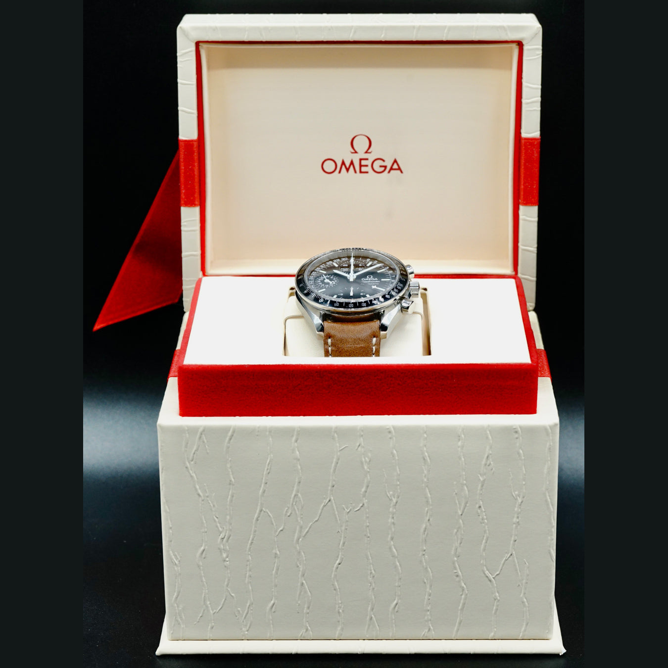 Omega Speedmaster Triple Date 3520.50.00