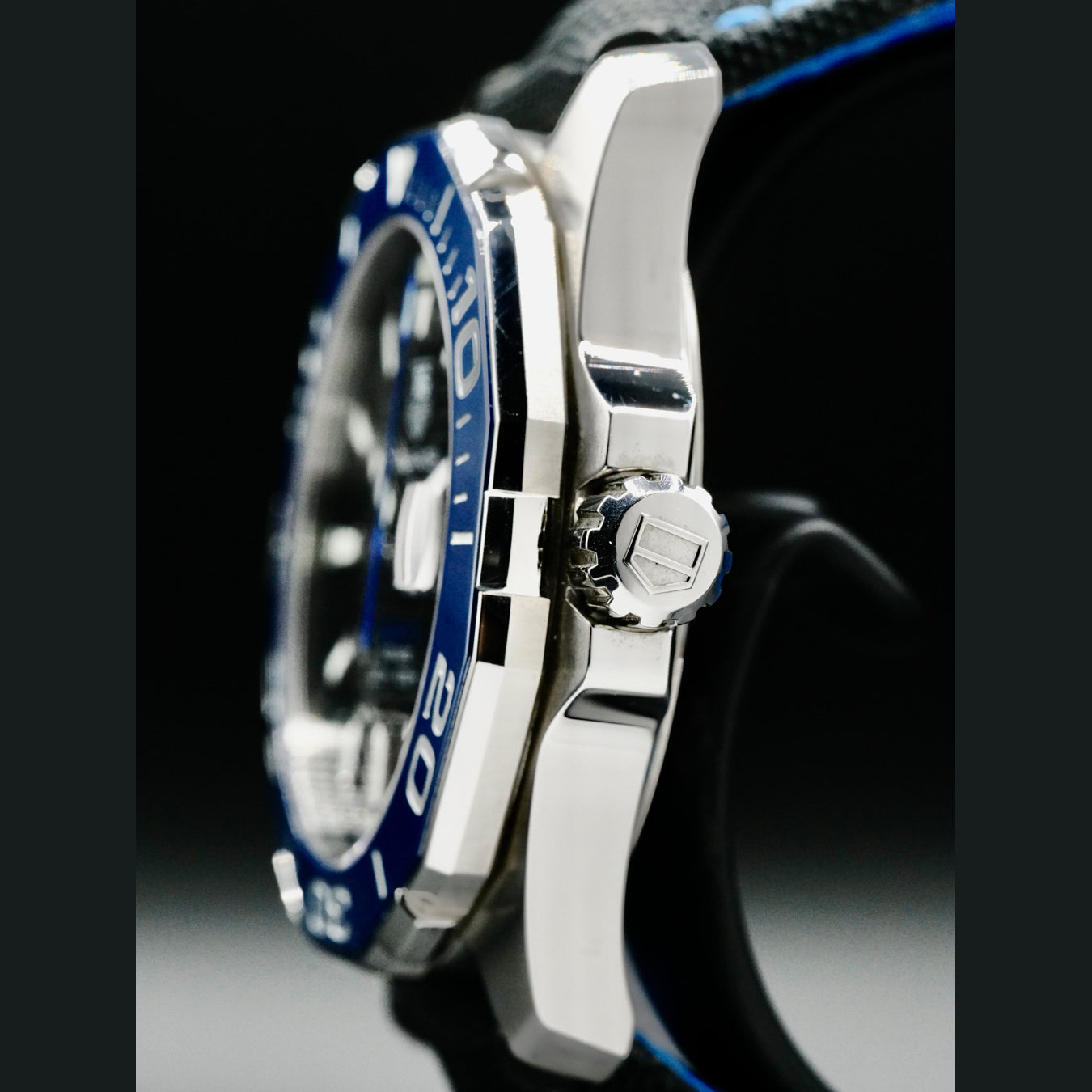 Tag Heuer Aqua Racer WAY211B