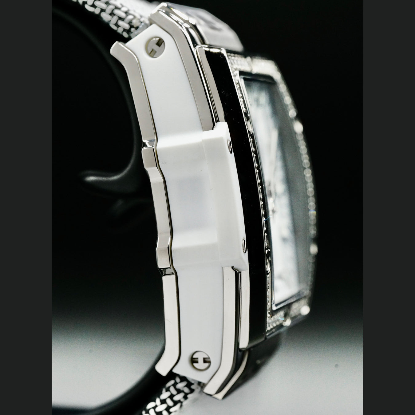 Hublot Spirit of Big Bang Titanium White Diamonds 662.NE.2010.RW.1204
