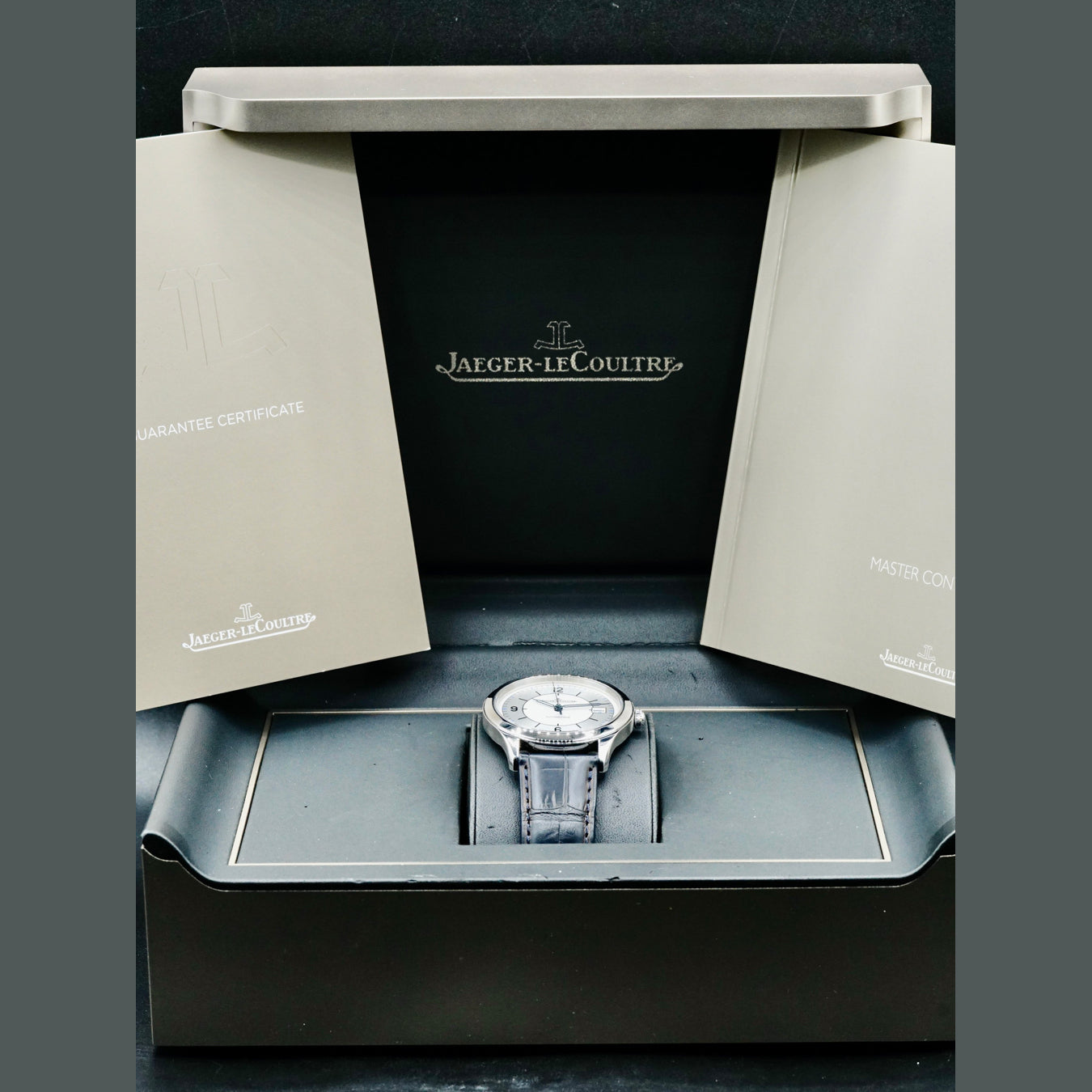 Jaeger-LeCoultre Master Control Calendar Stainless Steel Sector Dial 039mm Q1558420