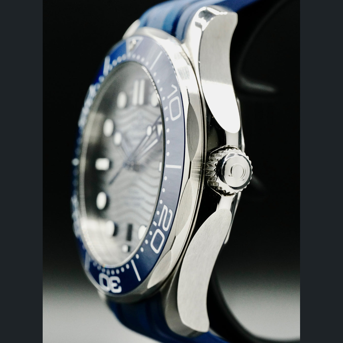 Omega 210.32.42.20.06.001 Diver 300M Co-Axial Master Chronometer