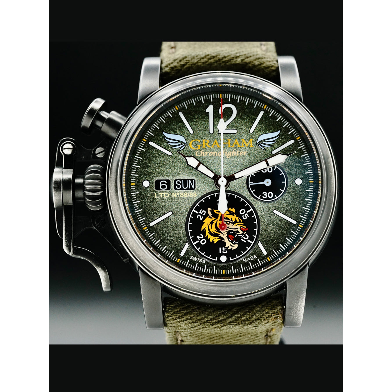 Graham Chronofighter Vintage Flying Tiger 2CVAV.G03A