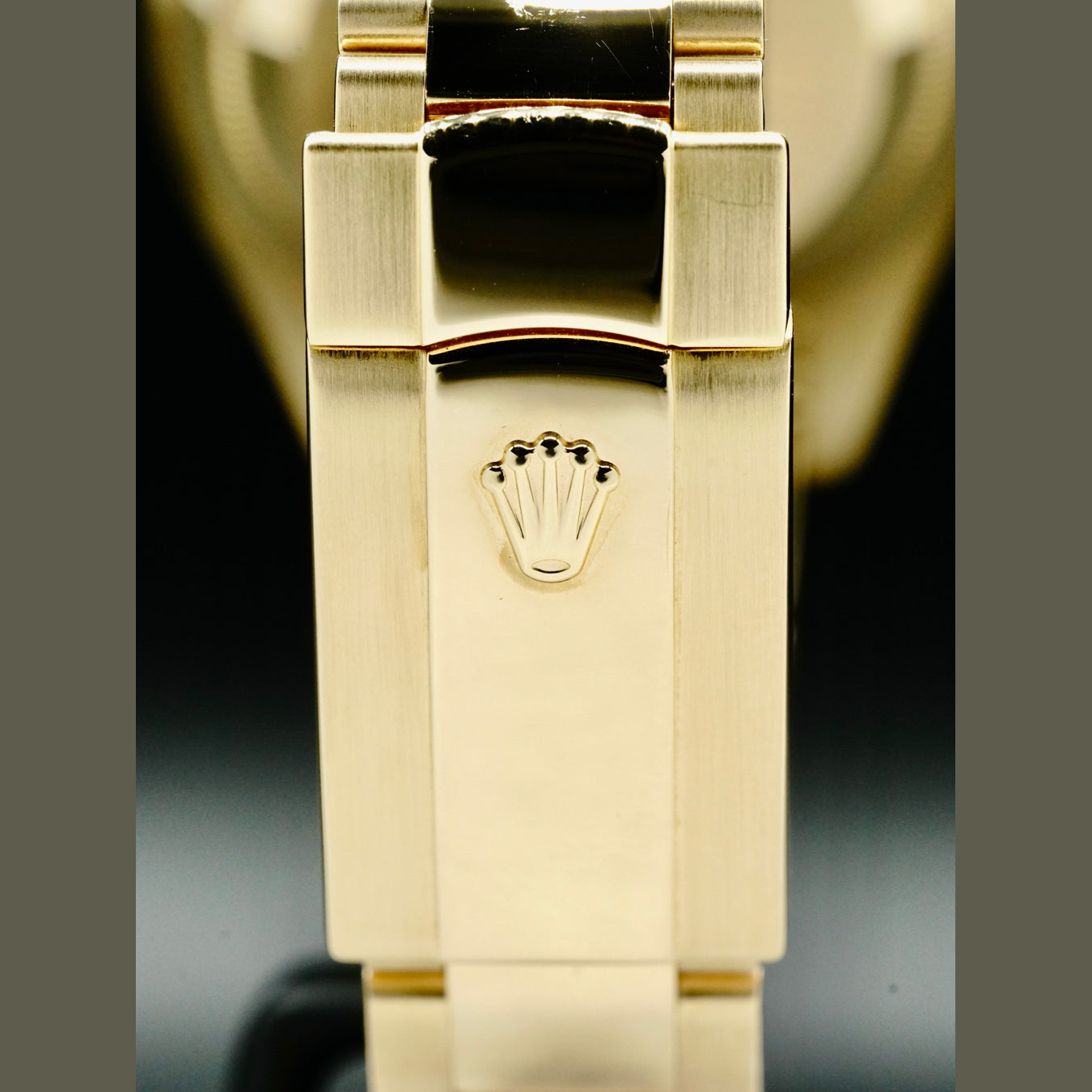 Rolex M326938 Oyster Perpetual Sky-Dweller