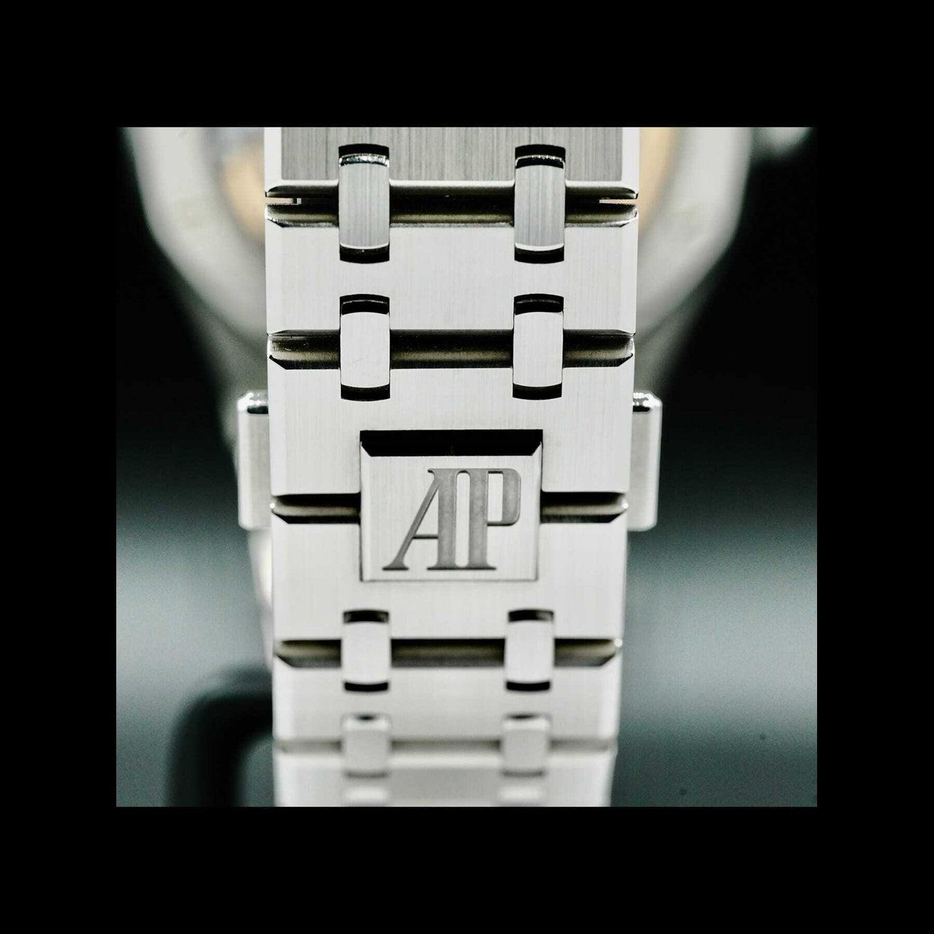 Audemars Piguet 15500ST.OO.1220ST.02 Royal Oak