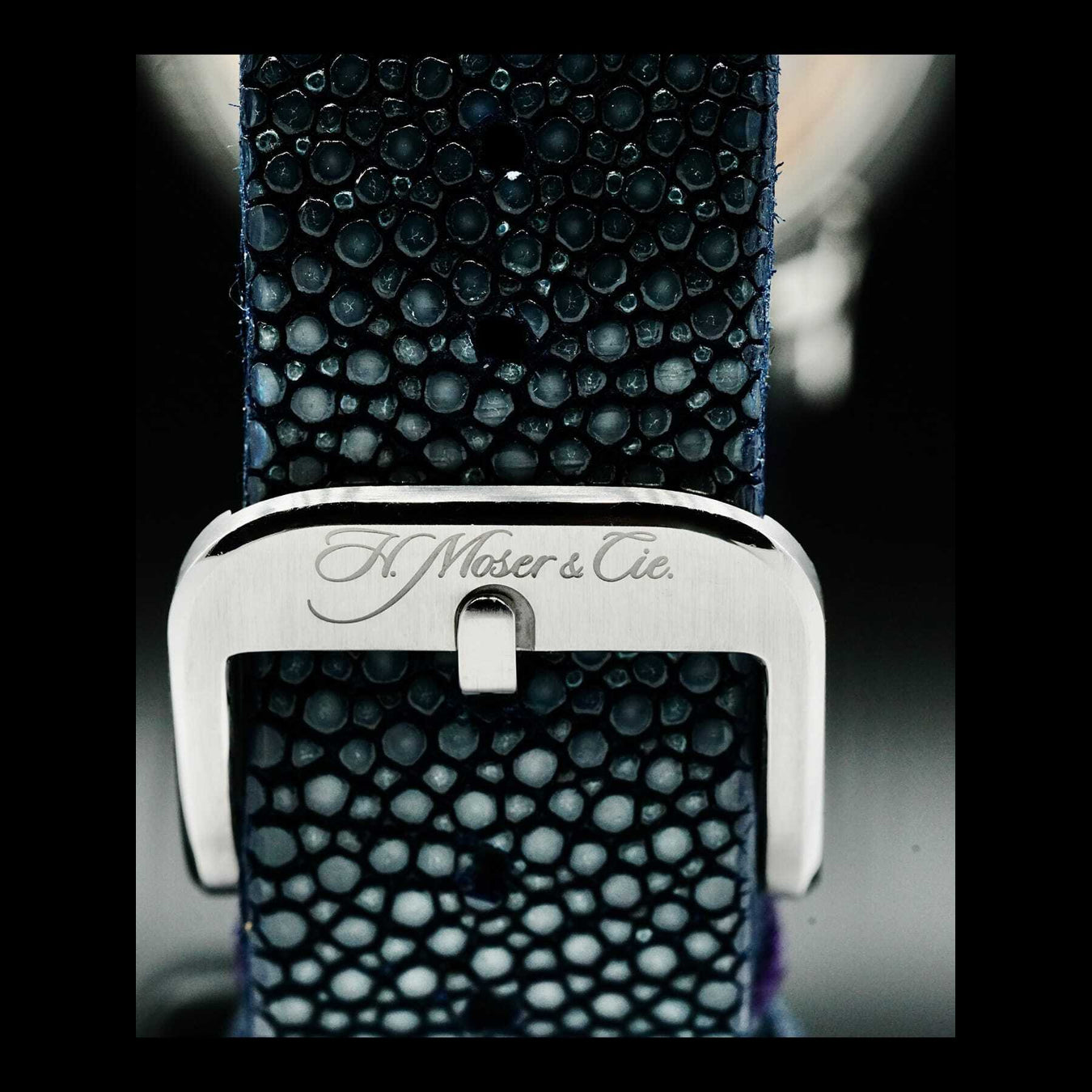H. Moser and Cie. Endeavour Centre Seconds Automatic  15058 purple second hand