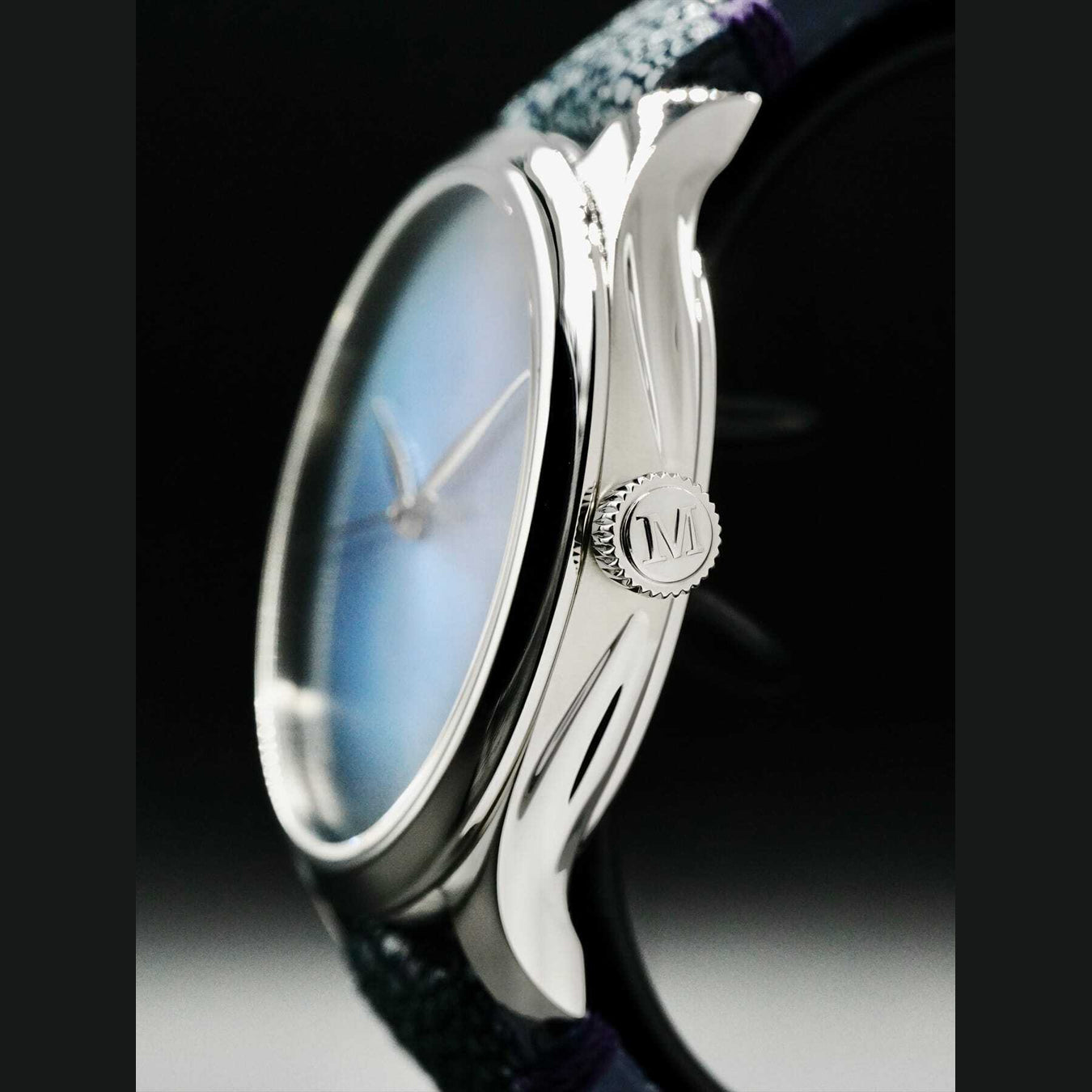H. Moser and Cie. Endeavour Centre Seconds Automatic  15058 purple second hand
