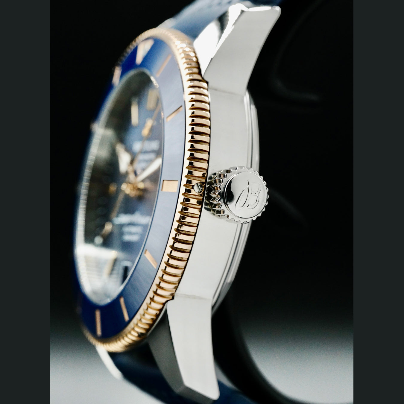 Breitling UB2010161C1S1 Superocean Heritage
