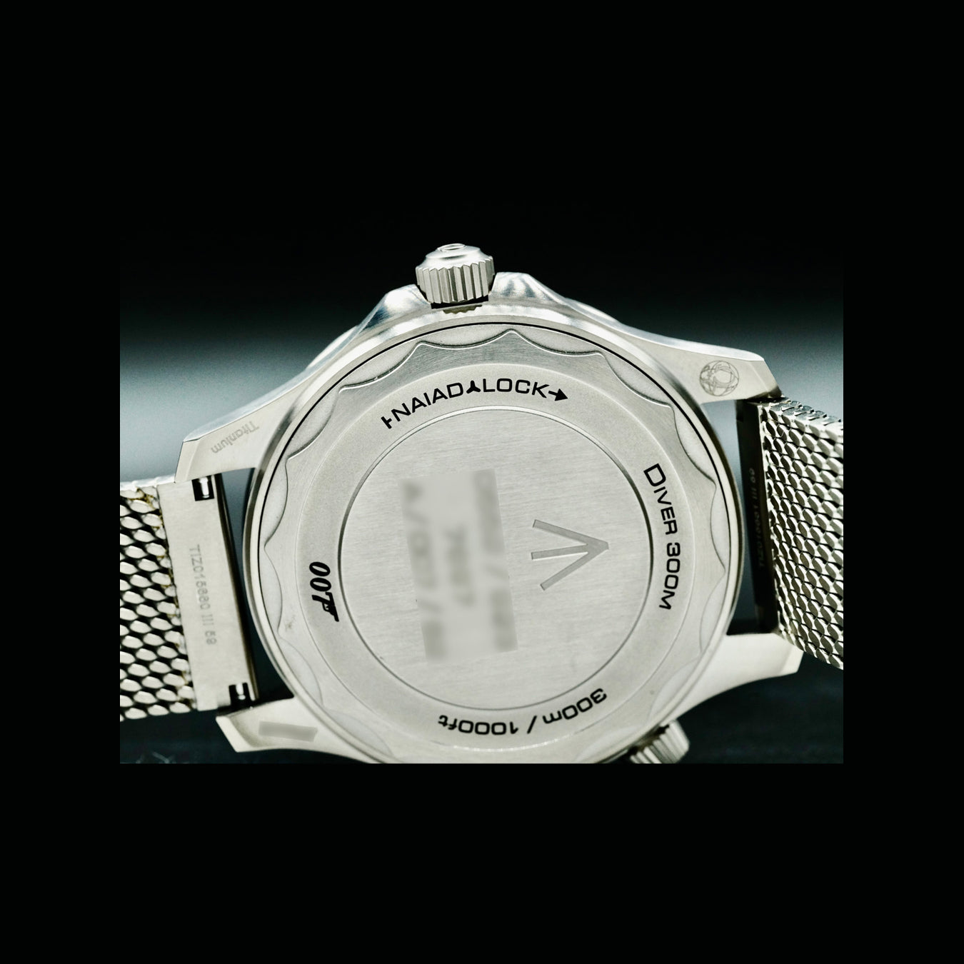 Omega Seamaster Diver 300 007 Edition 210.90.42.20.01.001
