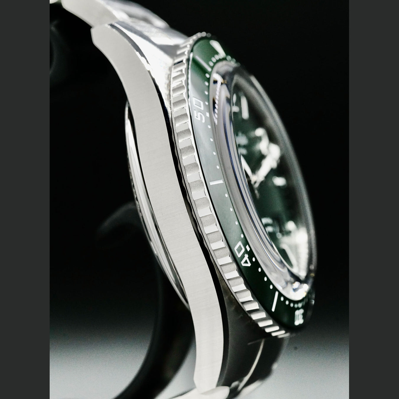 Glashütte Original 1-36-13-07-83-70 SeaQ Panorama Date Reed Green on Bracelet