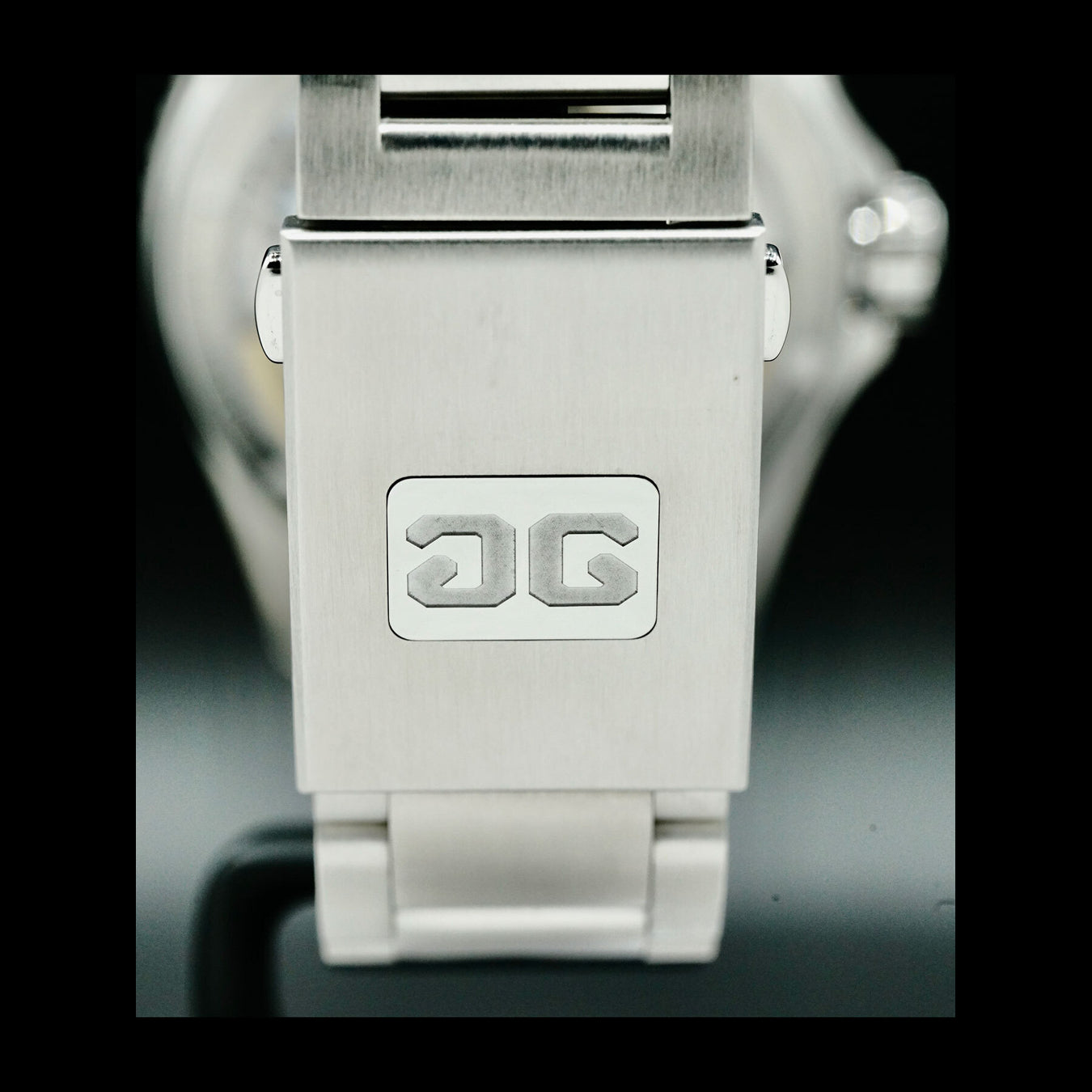 Glashütte Original 1-36-13-07-83-70 SeaQ Panorama Date Reed Green on Bracelet
