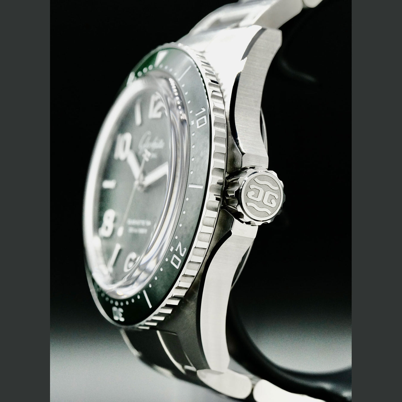 Glashütte Original 1-36-13-07-83-70 SeaQ Panorama Date Reed Green on Bracelet