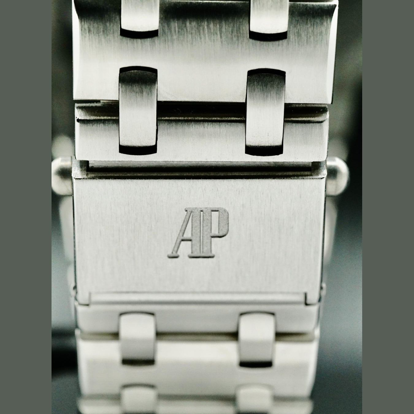Audemars Piguet 25721ST.OO.1000ST.08.A Offshore