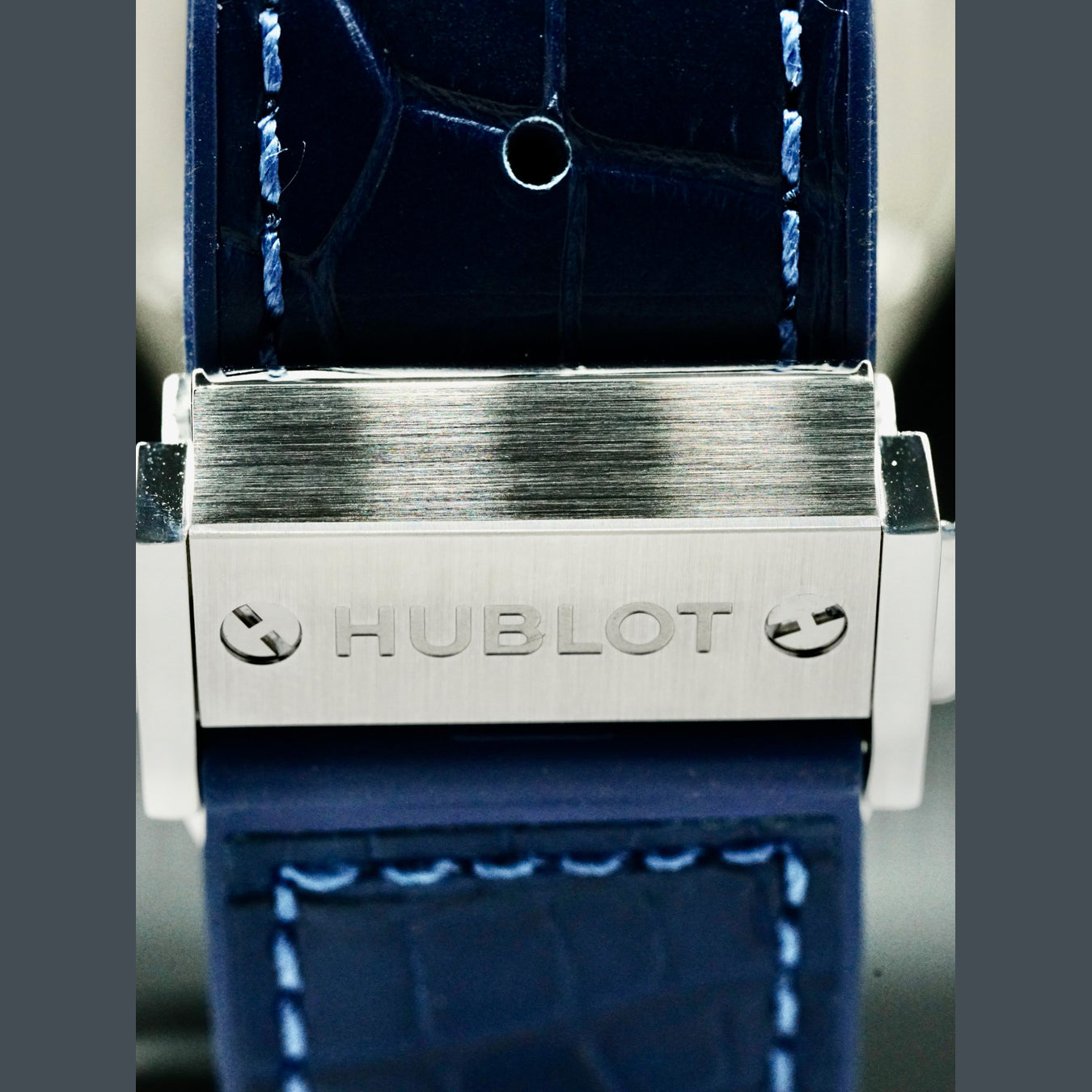 Hublot Classic Fusion Titanium Blue 42mm 542.NX.7170.LR