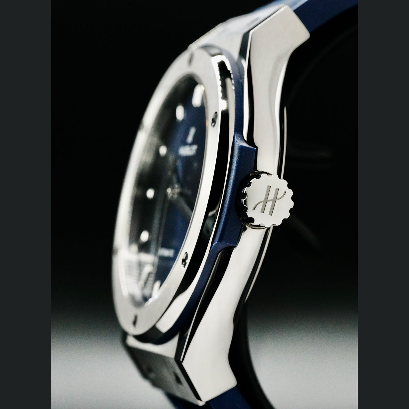 Hublot Classic Fusion Titanium Blue 42mm 542.NX.7170.LR